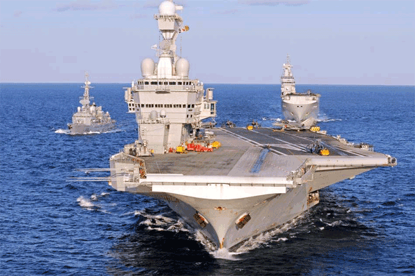 bateau-charles-de-gaulle-photo